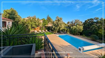 Maison - 151 m² - 6 pièces