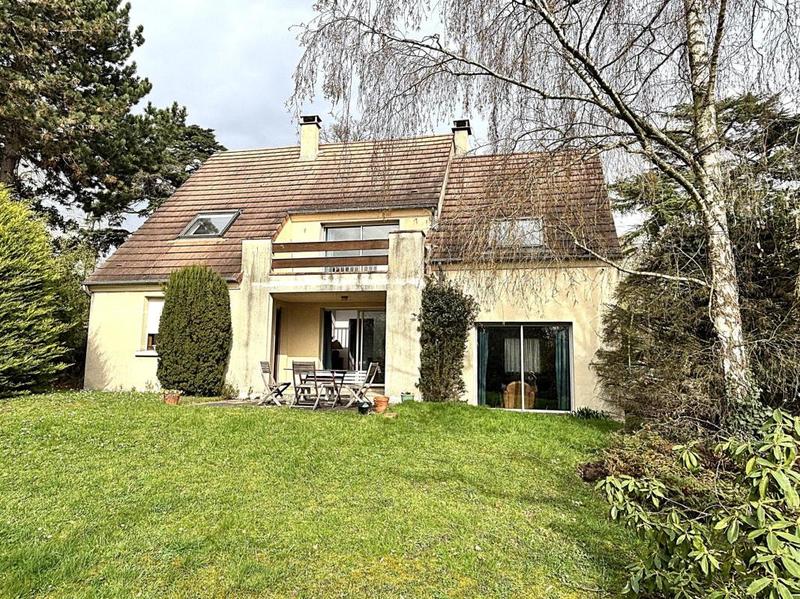 Maison - 136 m² - 6 pièces