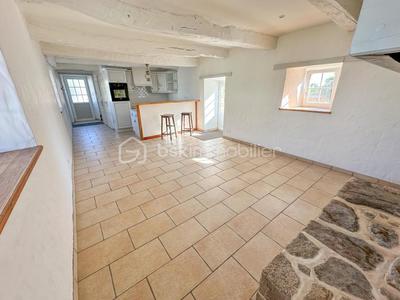 Maison en pierre - 71 m² - 4 pièces