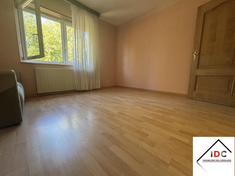 Maison - 193 m² - 7 pièces