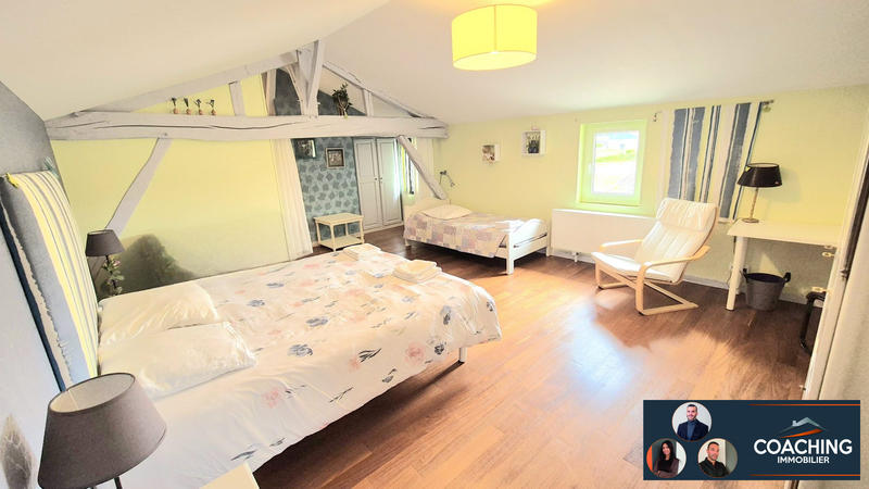 Maison - 399 m² - 12 pièces