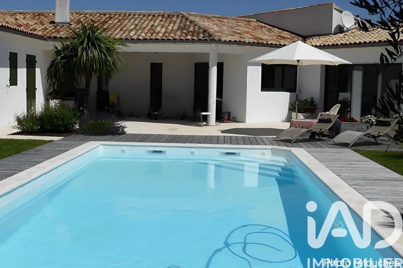 Maison - 219 m² - 5 pièces