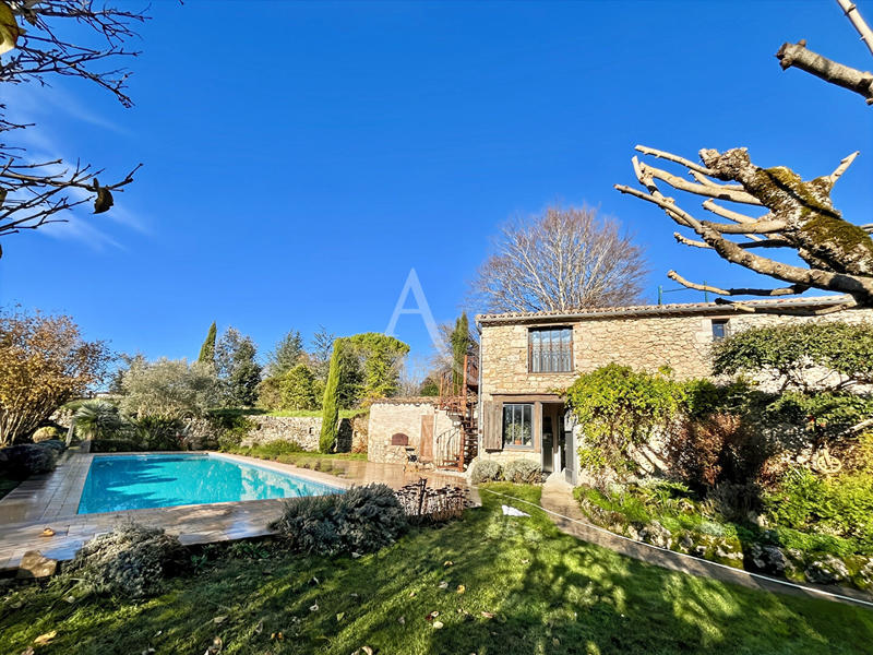 Maison - 155 m² - 5 pièces