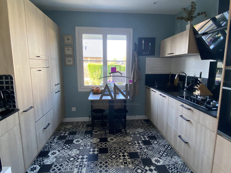 Maison - 178 m² - 7 pièces