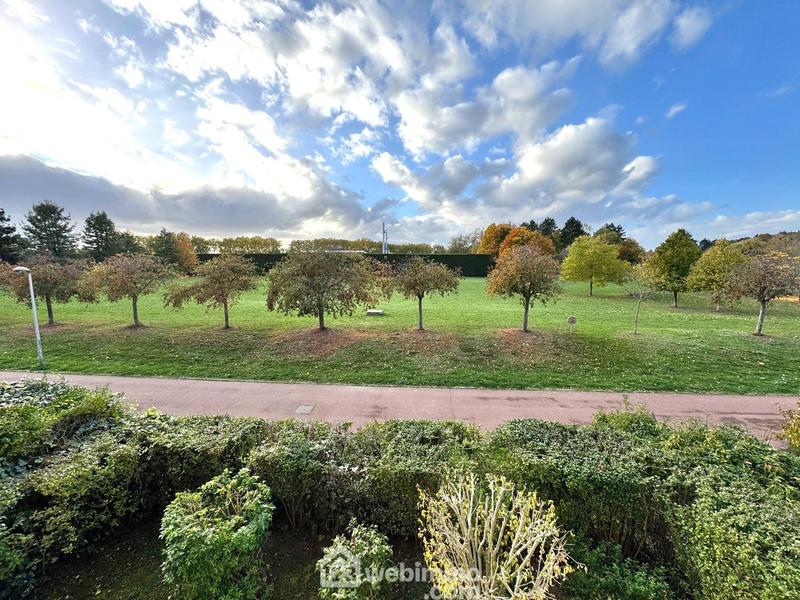 Appartement - 82 m² - 4 pièces