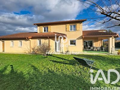 Maison - 141 m² - 5 pièces