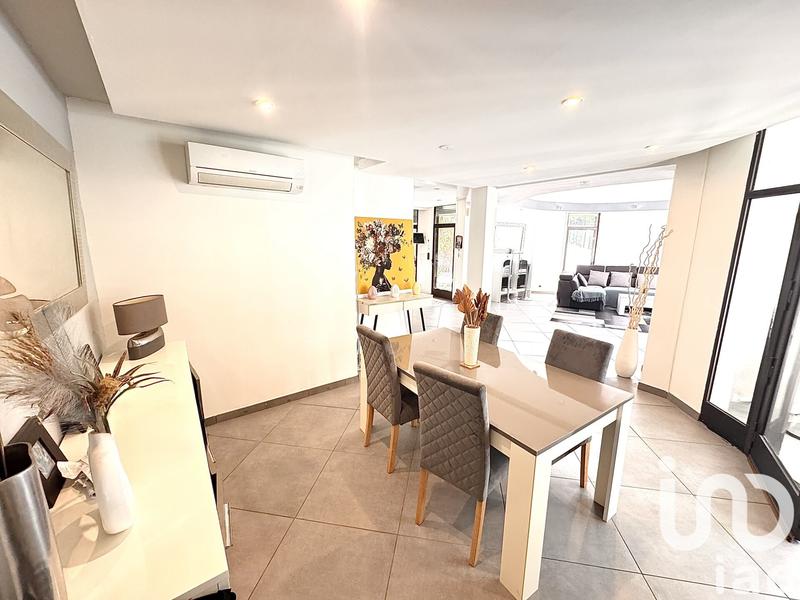 Maison de maîtres - 220 m² - 5 pièces