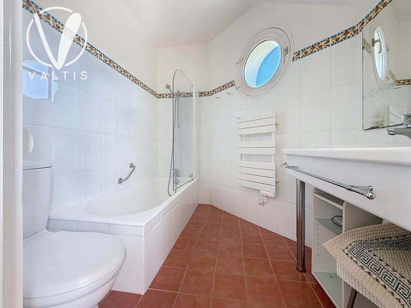 Maison contemporaine - 148 m² - 6 pièces