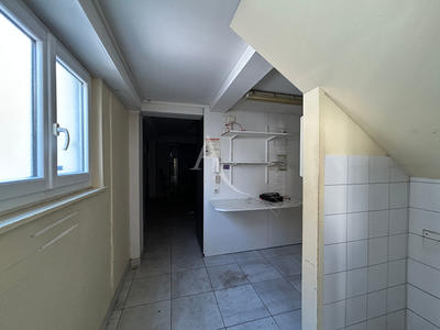 Local commercial - 200 m²