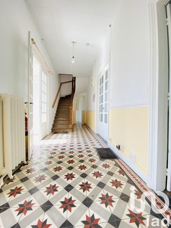 Maison - 227 m² - 10 pièces