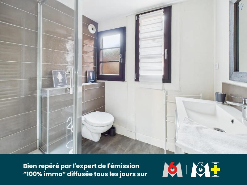 Maison - 163 m² - 10 pièces