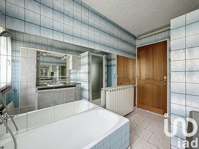 Maison - 164 m² - 8 pièces