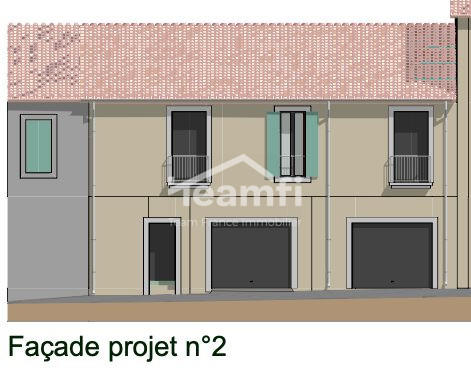 Maison - 280 m² - 8 pièces