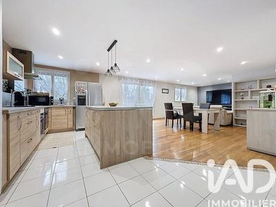 Appartement - 98 m² - 4 pièces