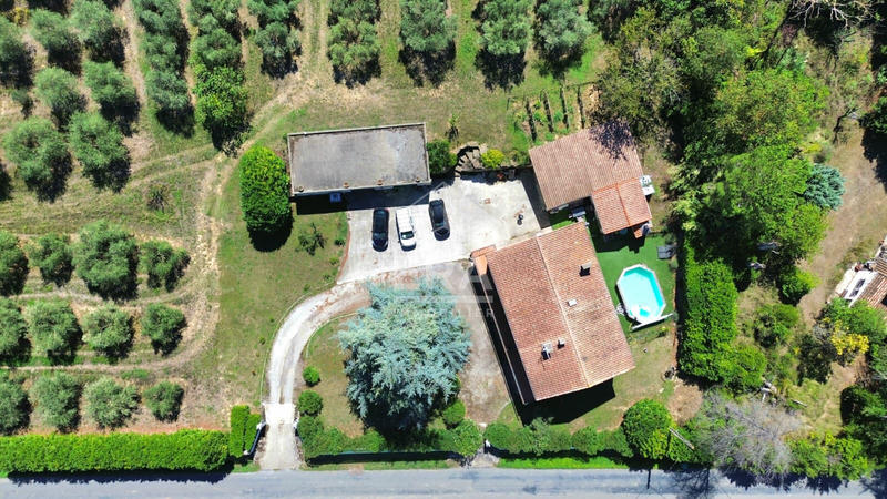 Maison - 215 m² - 7 pièces