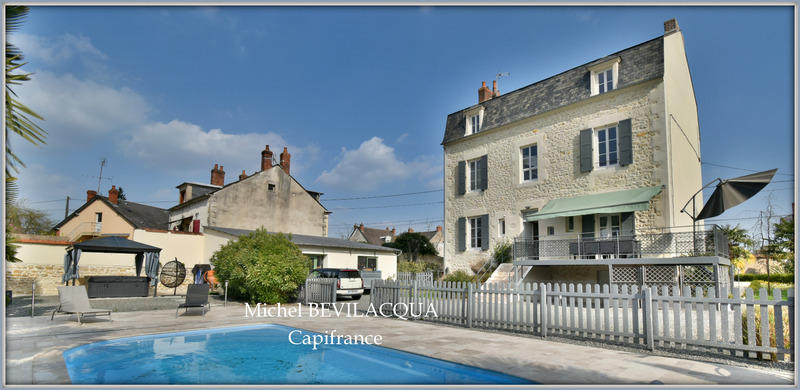 Demeure - 265 m² - 12 pièces