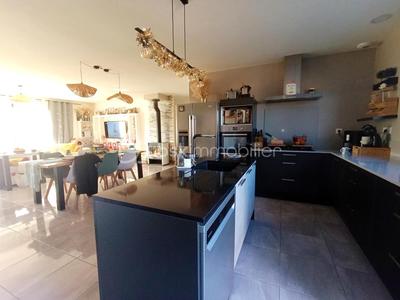 Villa - 116 m² - 6 pièces