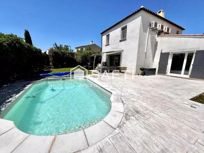 Maison - 156 m² - 6 pièces