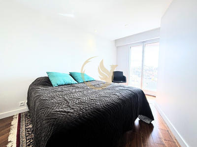 Appartement - 96 m² - 4 pièces