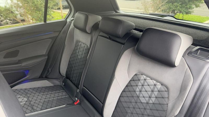 Volkswagen Golf 2.0 Tdi 150 Dsg7 R Line