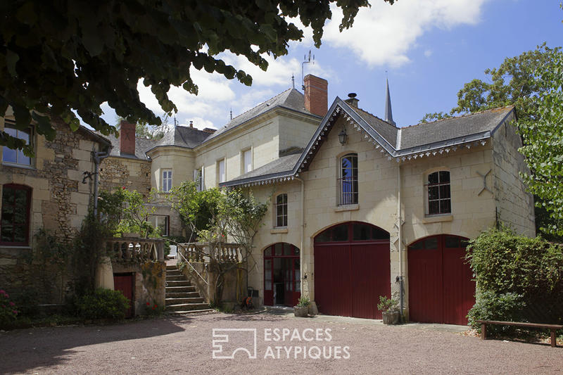 Maison - 400 m² - 12 pièces