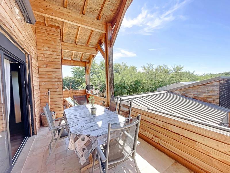 Maison - 107 m² - 6 pièces