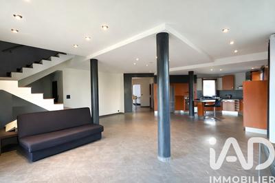 Appartement - 160 m² - 3 pièces