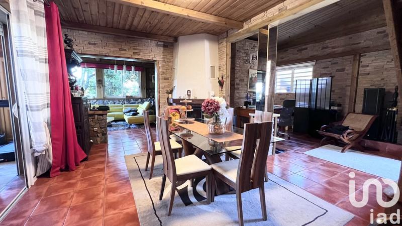 Maison - 263 m² - 8 pièces