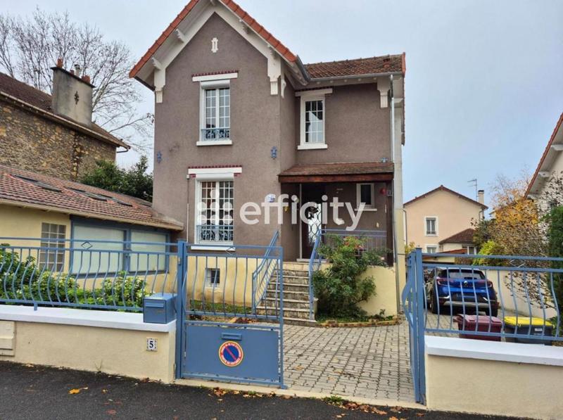 Maison - 85 m² - 5 pièces