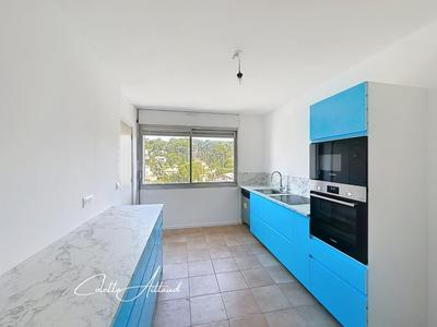 Appartement - 86 m² - 3 pièces