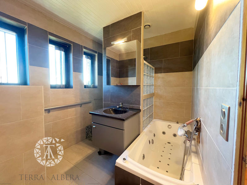 Villa - 195 m² - 7 pièces