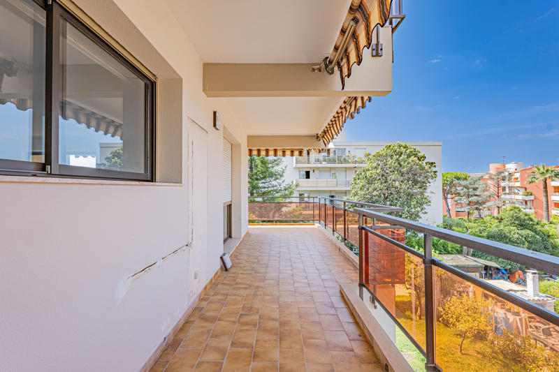 Appartement - 132 m² - 4 pièces