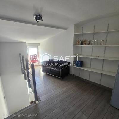 Maison - 230 m² - 6 pièces