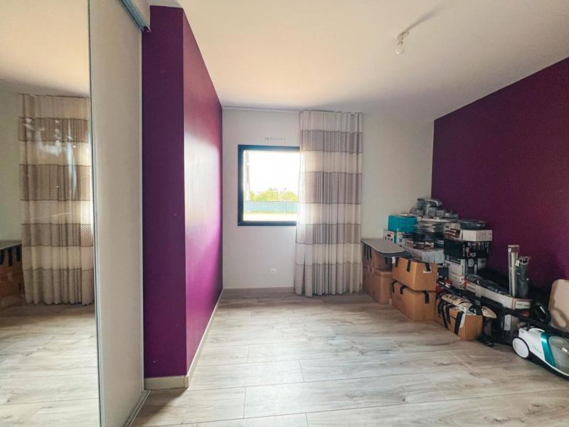 Maison - 187 m² - 6 pièces