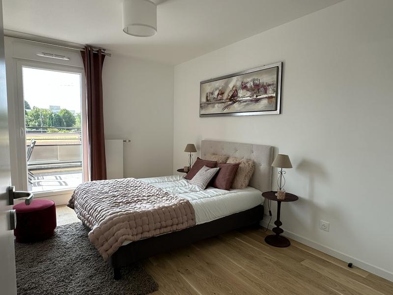 Appartement - 90 m² - 4 pièces