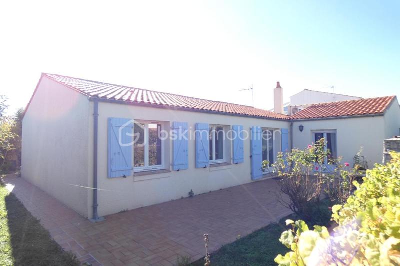 Maison traditionnelle - 140 m² - 6 pièces