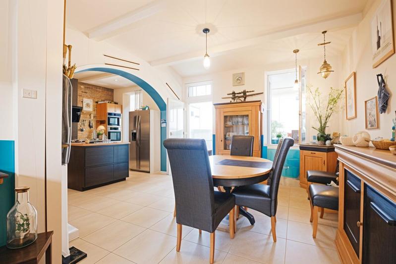 Villa - 180 m² - 7 pièces