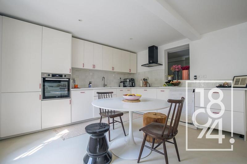 Appartement - 90 m² - 3 pièces