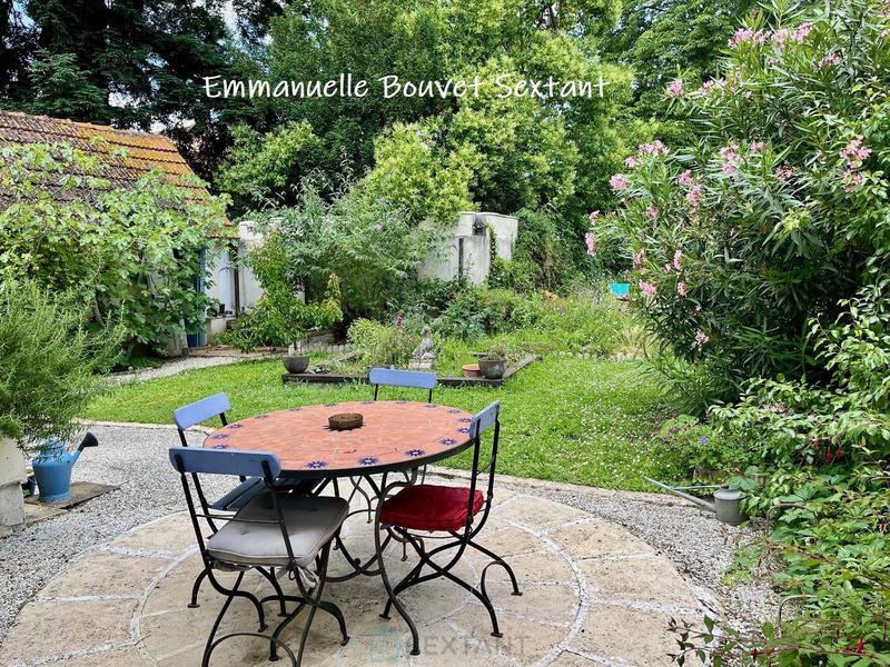 Maison - 180 m² - 9 pièces