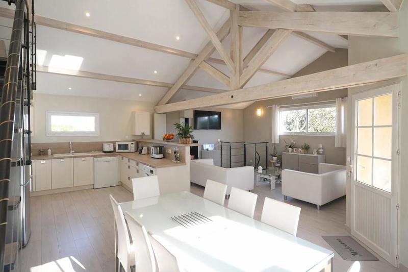 Propriété - 335 m² - 13 pièces