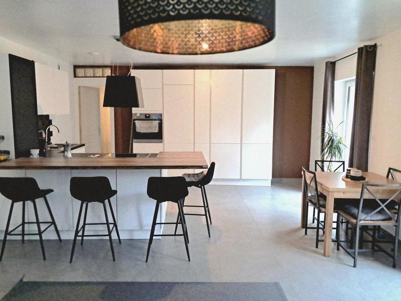 Maison - 92 m² - 4 pièces