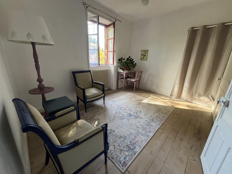 Maison - 293 m² - 11 pièces