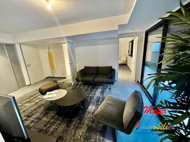 Appartement - 82 m² - 3 pièces