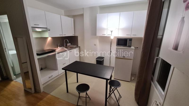 Studio - 27 m² - 1 pièce