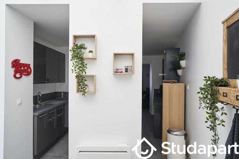 Chambre - 11 m² - 1 pièce