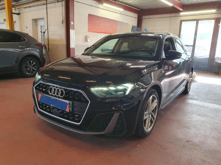 Audi A1 sportback 30 Tfsi 110ch s line s tronic 7