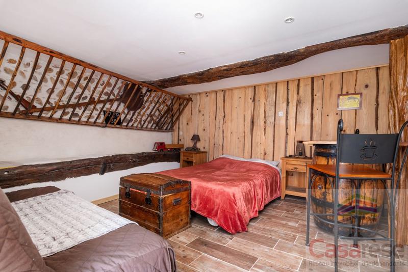 Maison - 180 m² - 6 pièces