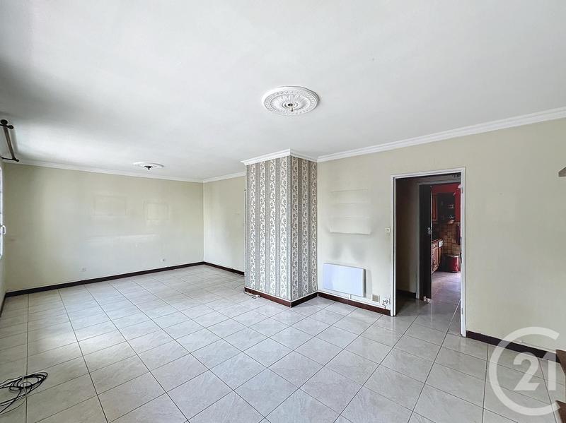 Appartement - 81 m² - 5 pièces