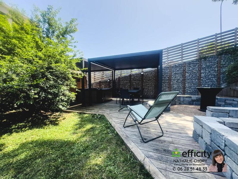 Maison - 199 m² - 7 pièces