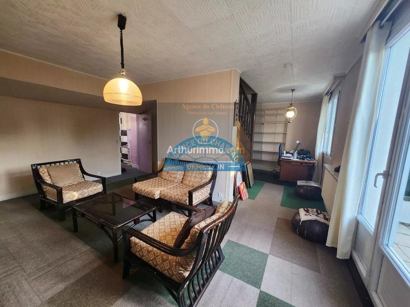 Maison - 90 m² - 5 pièces